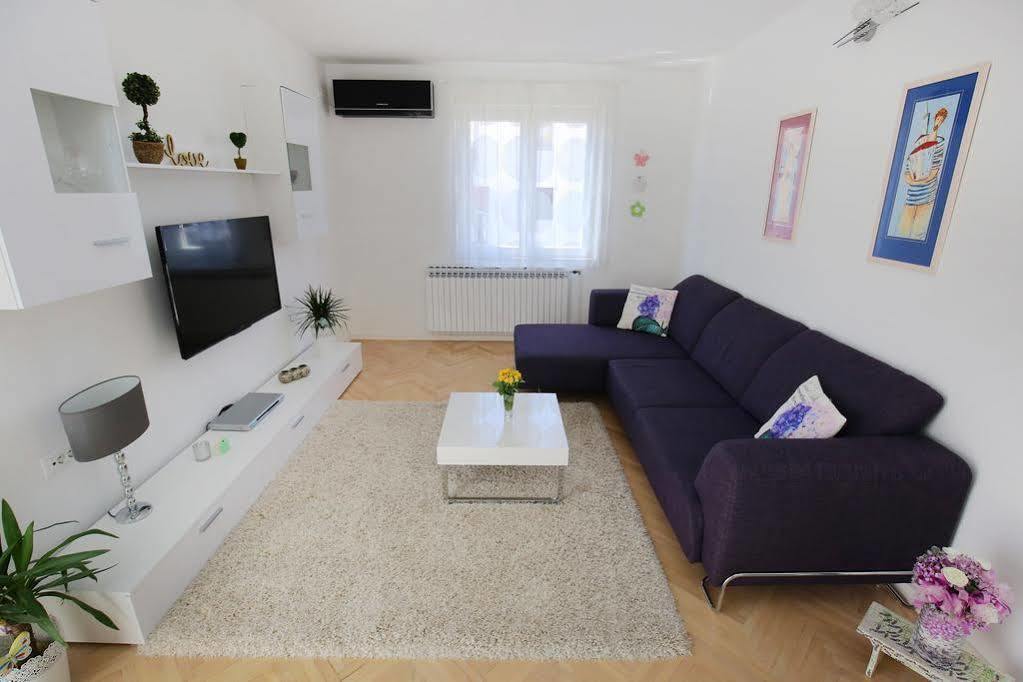Apartments Martina 비빈제 외부 사진